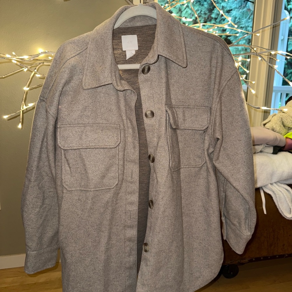 H&M Women's Cream Shacket